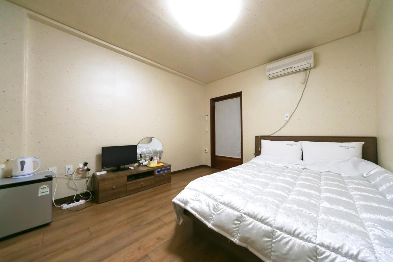 Gyeongju Jang Inn Bagian luar foto